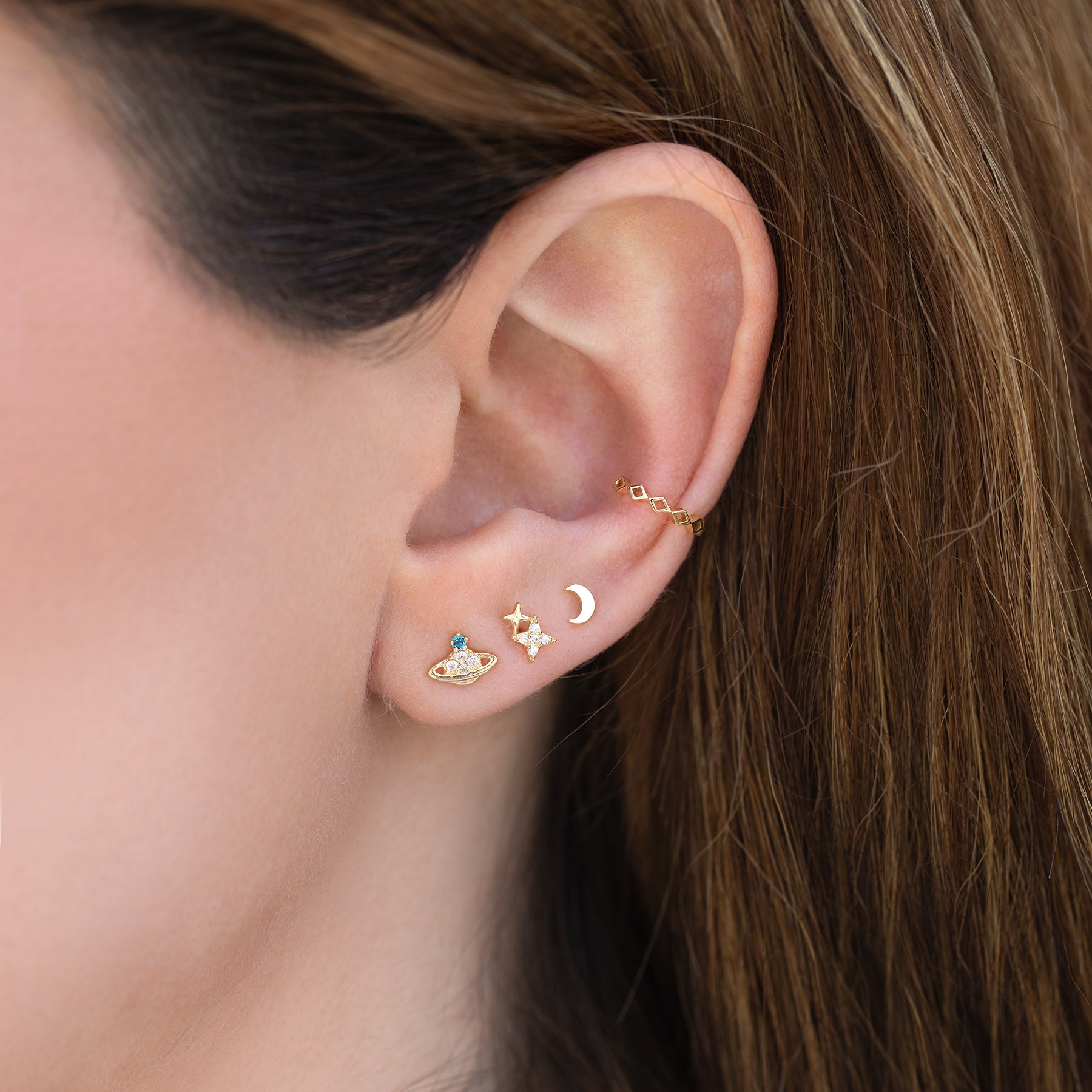 14k Solid Gold Tiny Crescent Moon Stud