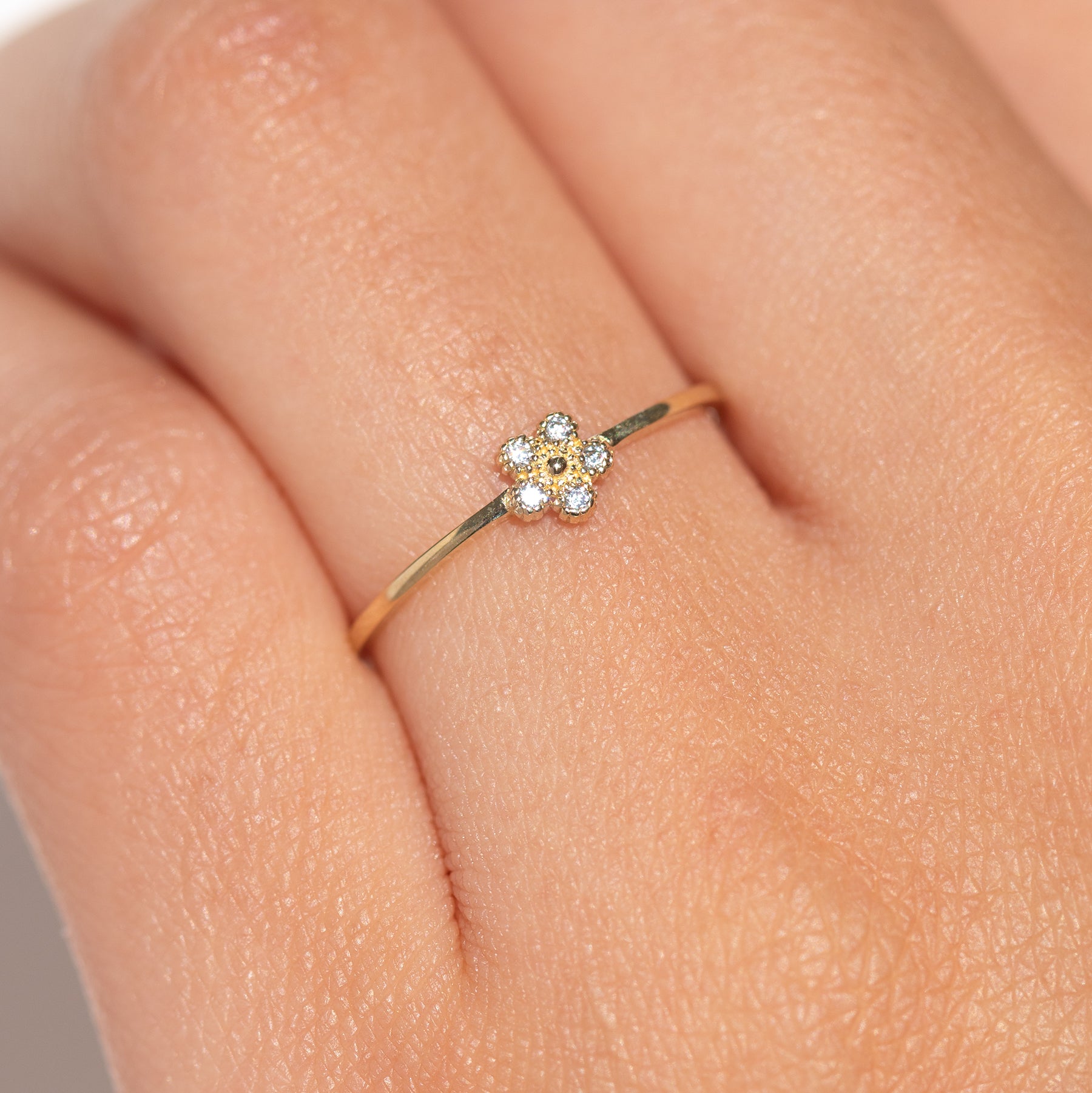 14k Solid Gold Pressed Petals Ring