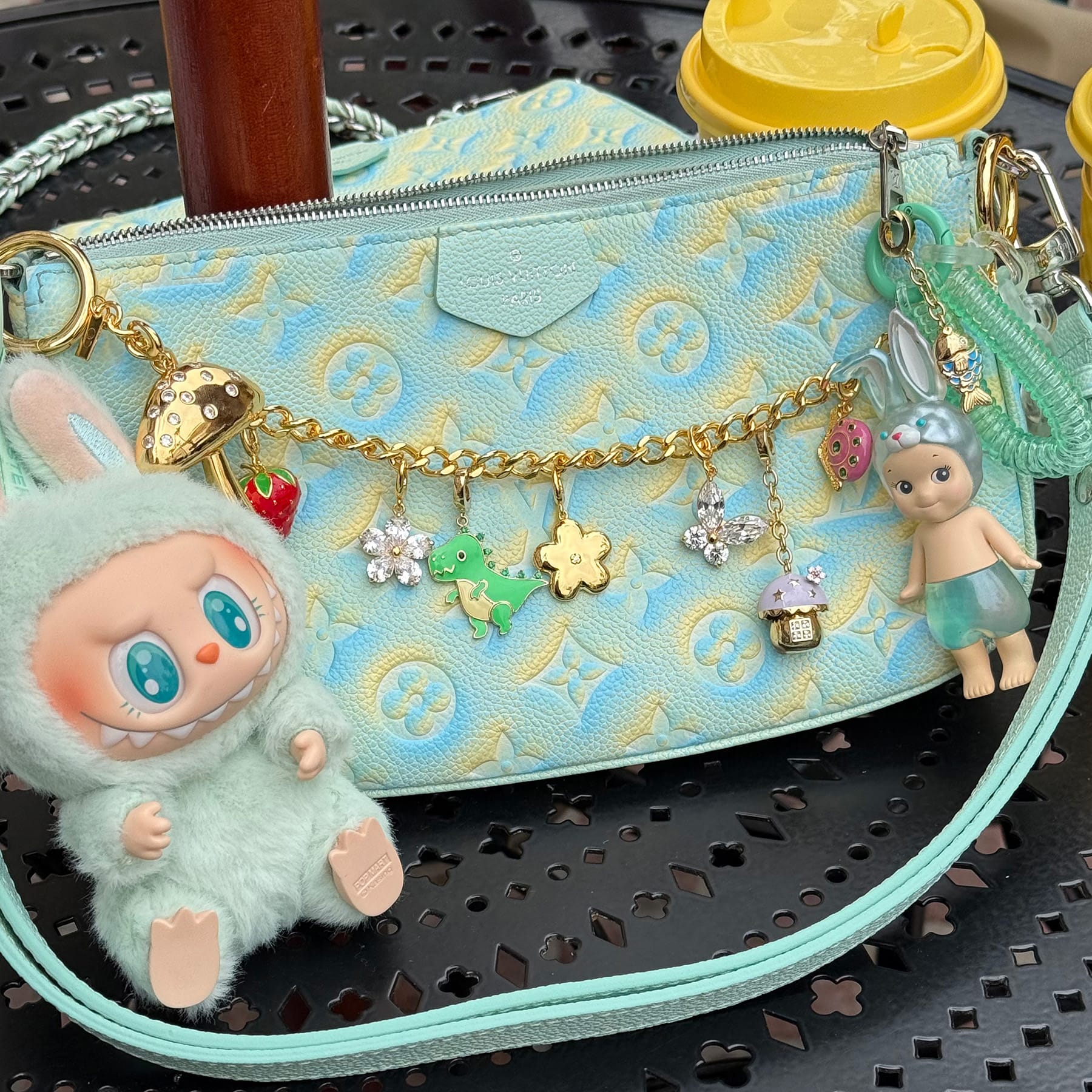 Let's Link Bag Charm Chain Holder