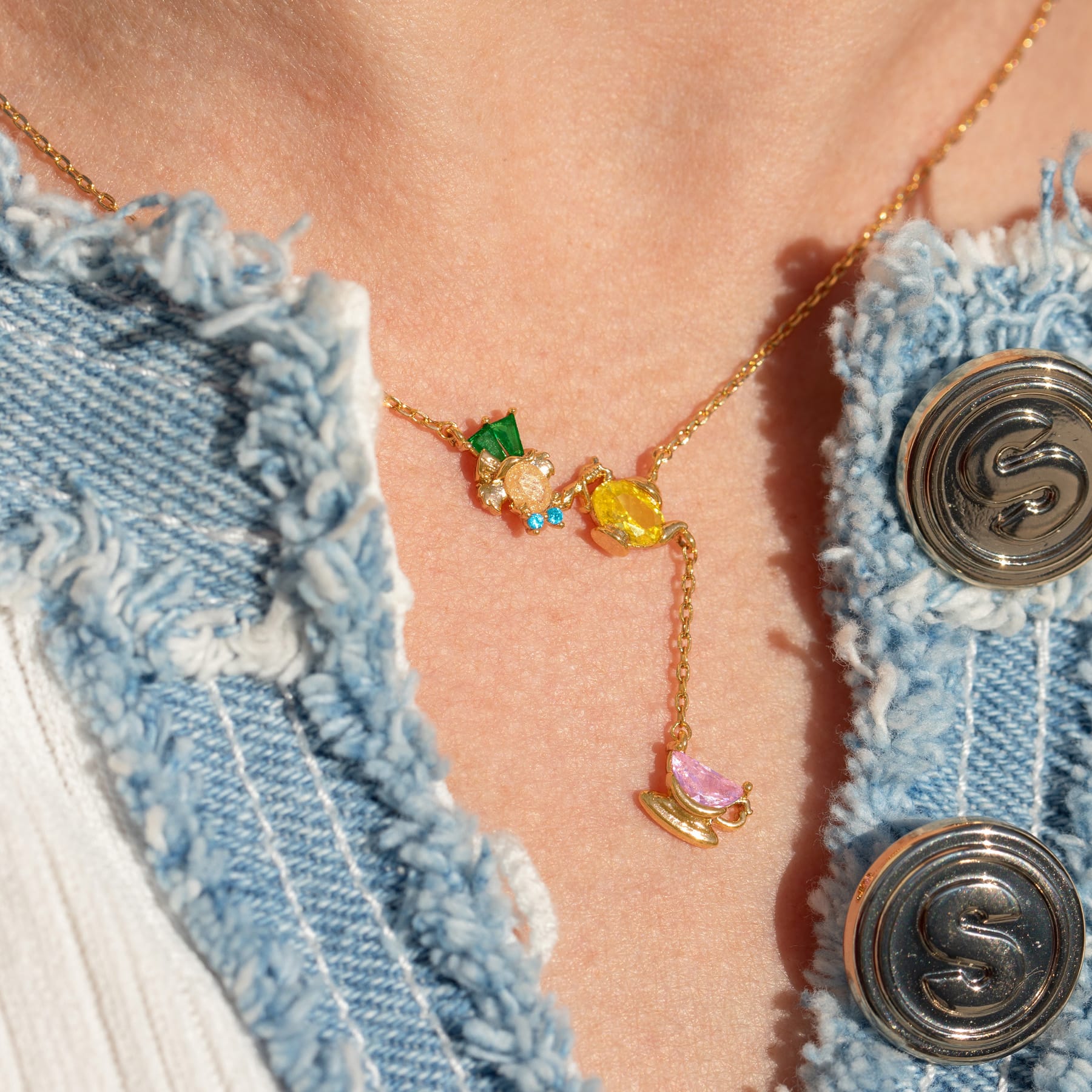 Disney Alice in Wonderland Mad Hatter Necklace