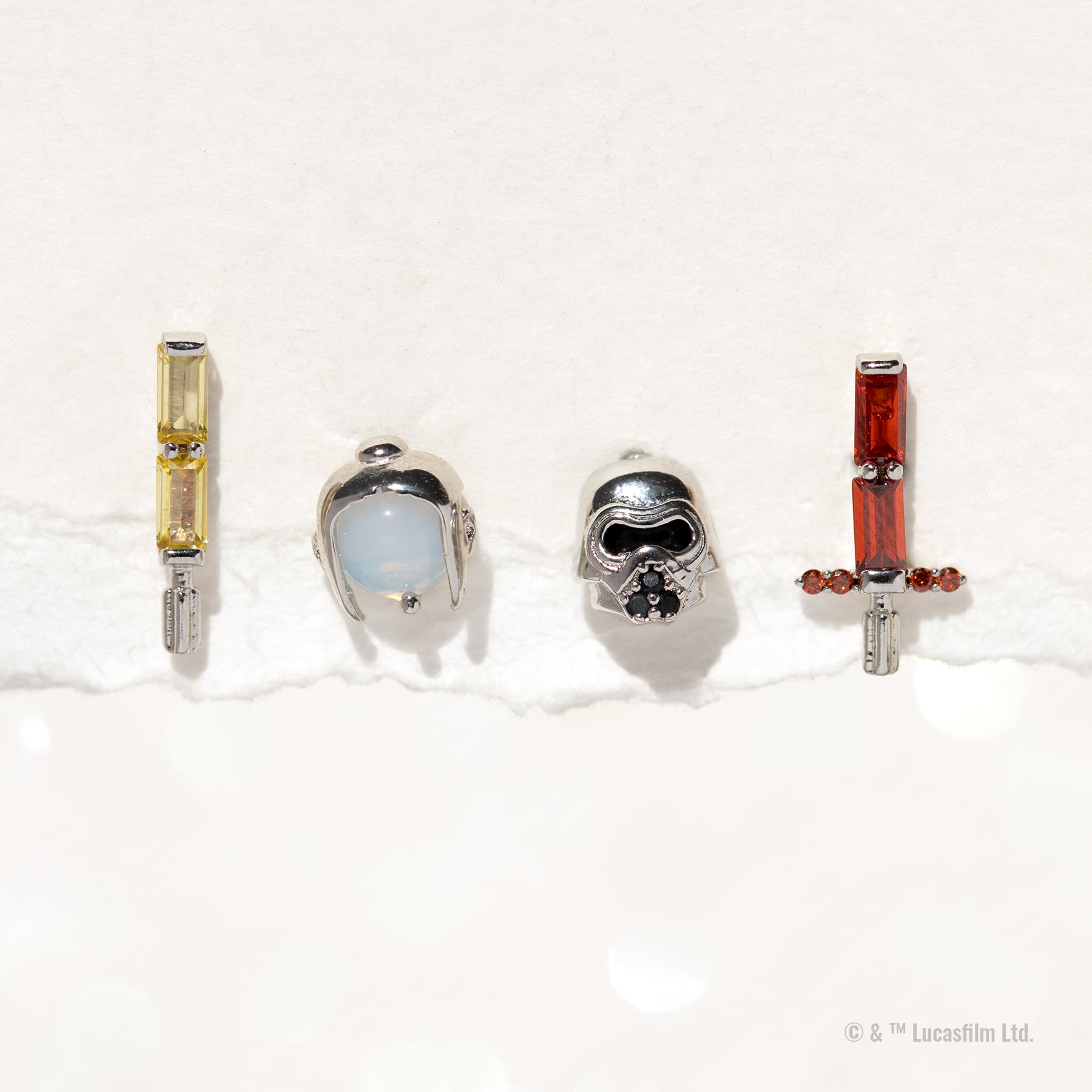 Star Wars™ Rey™ and Kylo™ Dyad Stud Set