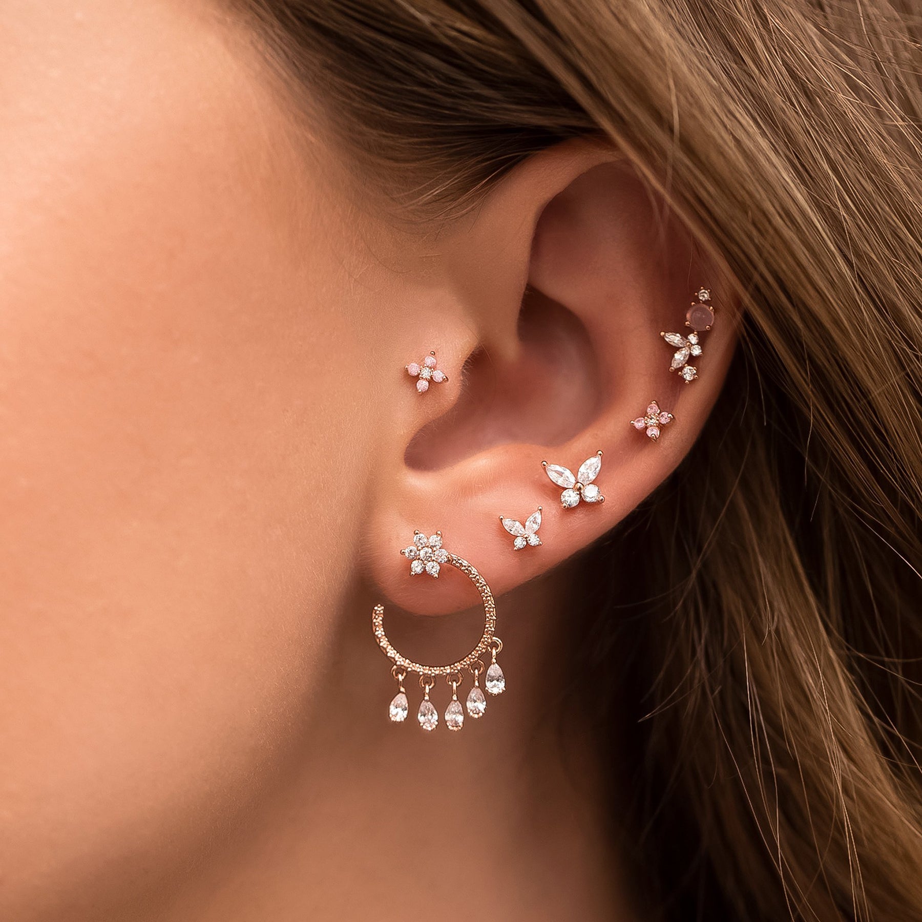 Mari Studs