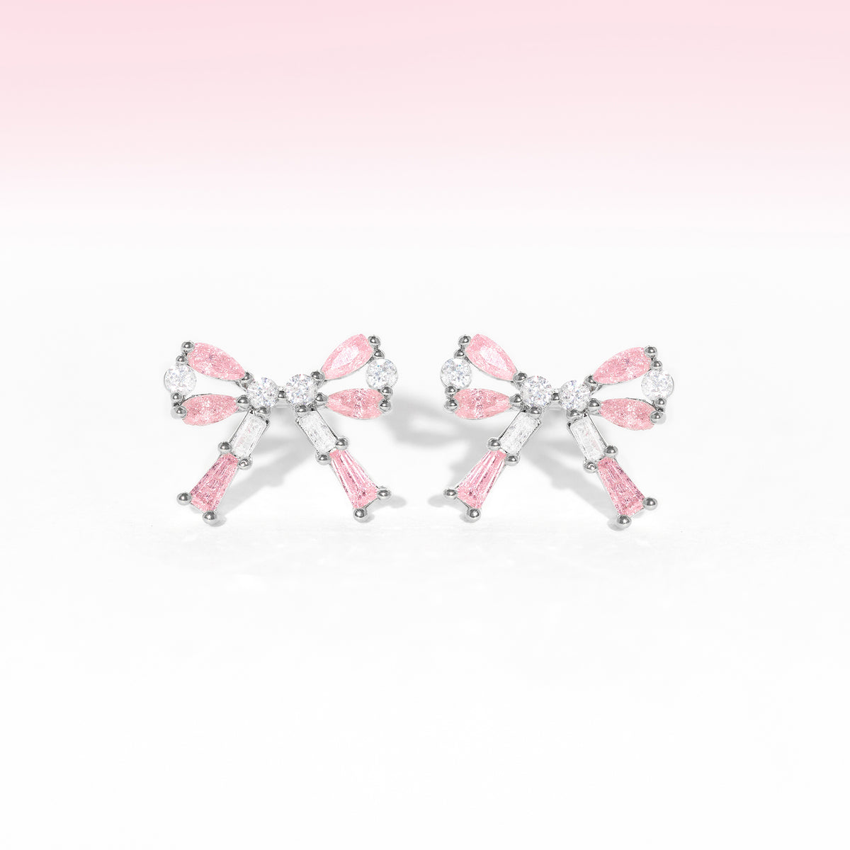 Chassé Bow Studs – Girls Crew