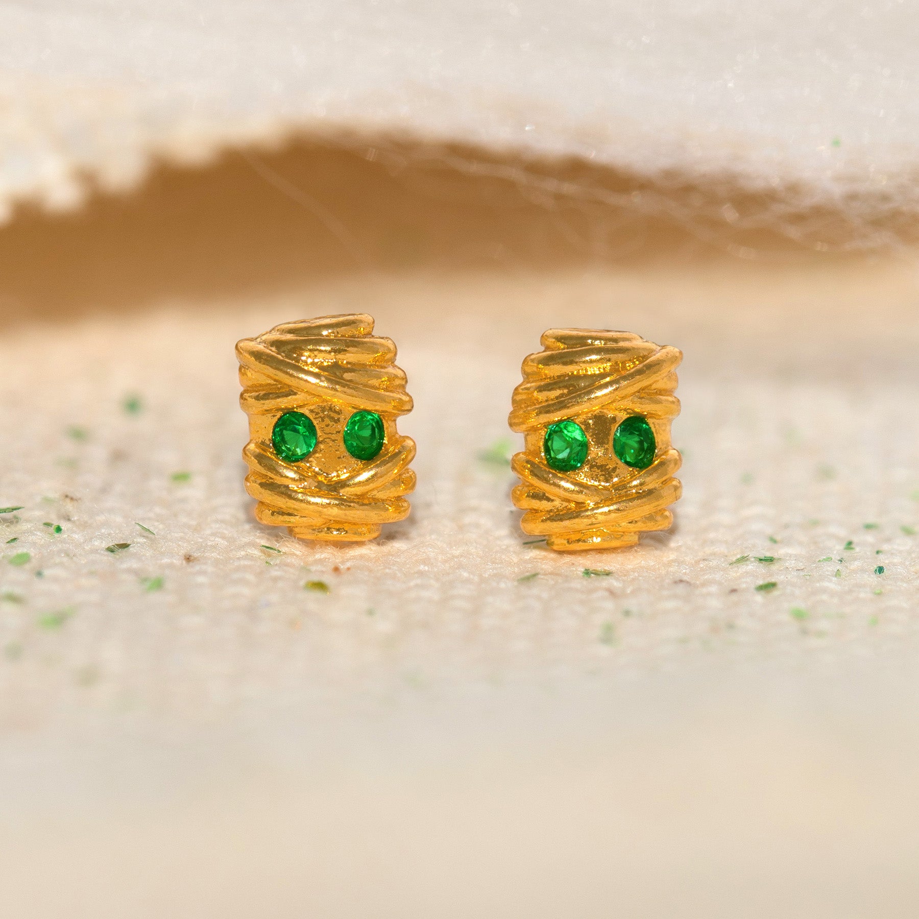 Mummified Studs