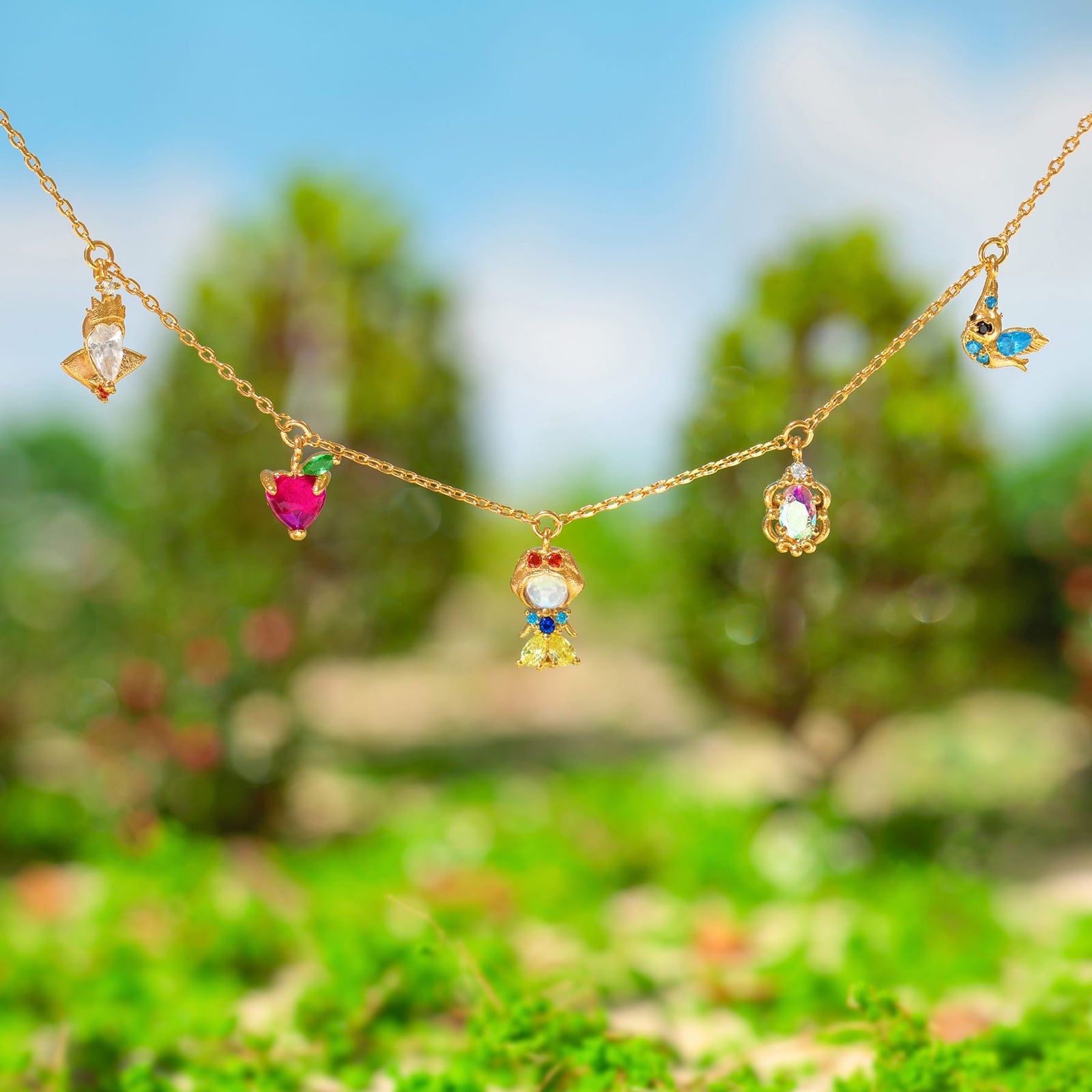 Disney Princess Snow White Necklace – Girls Crew