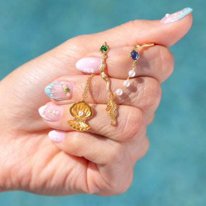Seahorse Shore Necklace