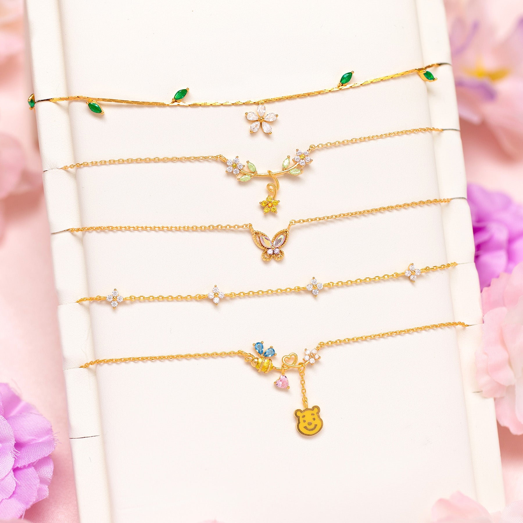 Golden Daisy Necklace