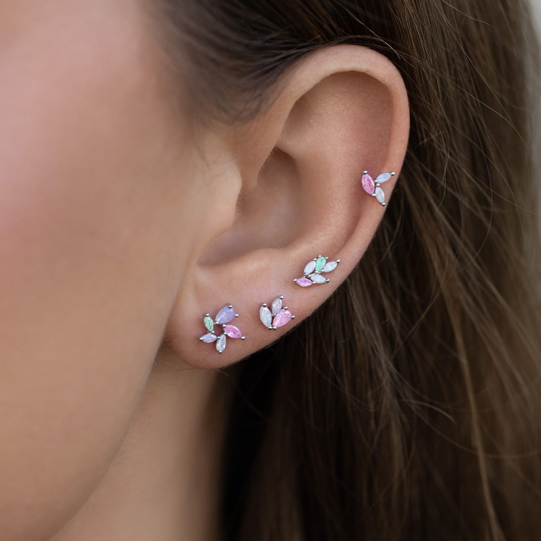 Pastel Leaf Stud Set