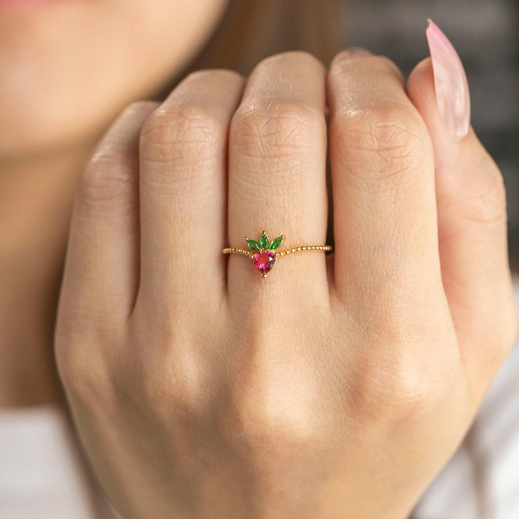 Very Berry Strawberry Ring